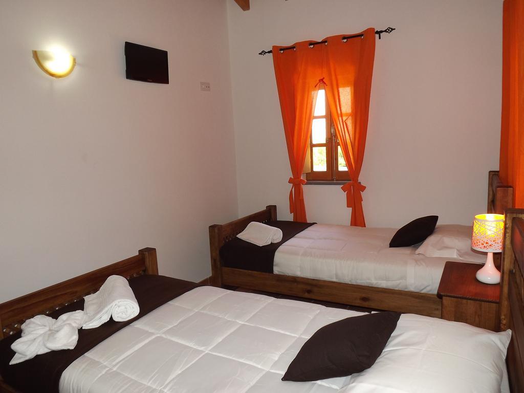 Casa De Campo Vale Do Asno Altura Habitación foto